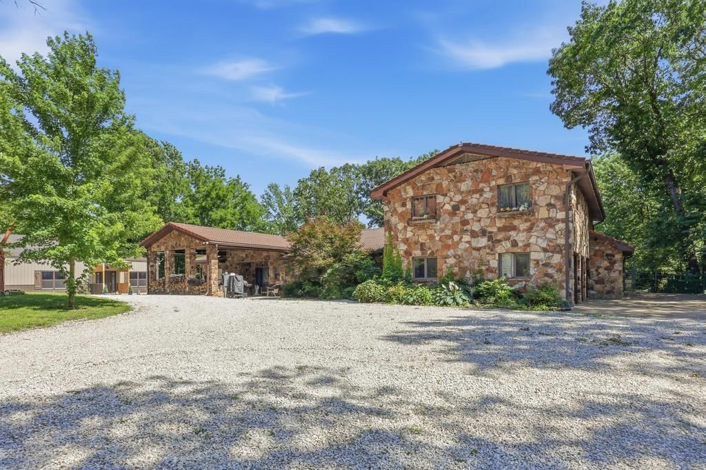 4585 Esquire Lane — photo 46