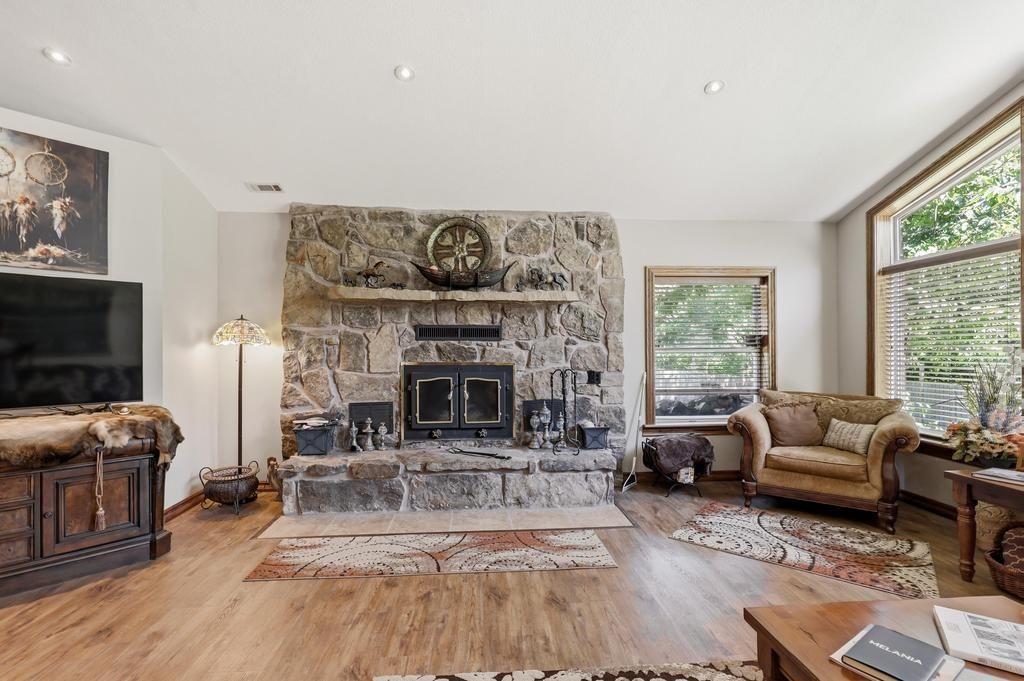 4585 Esquire Lane — photo 55