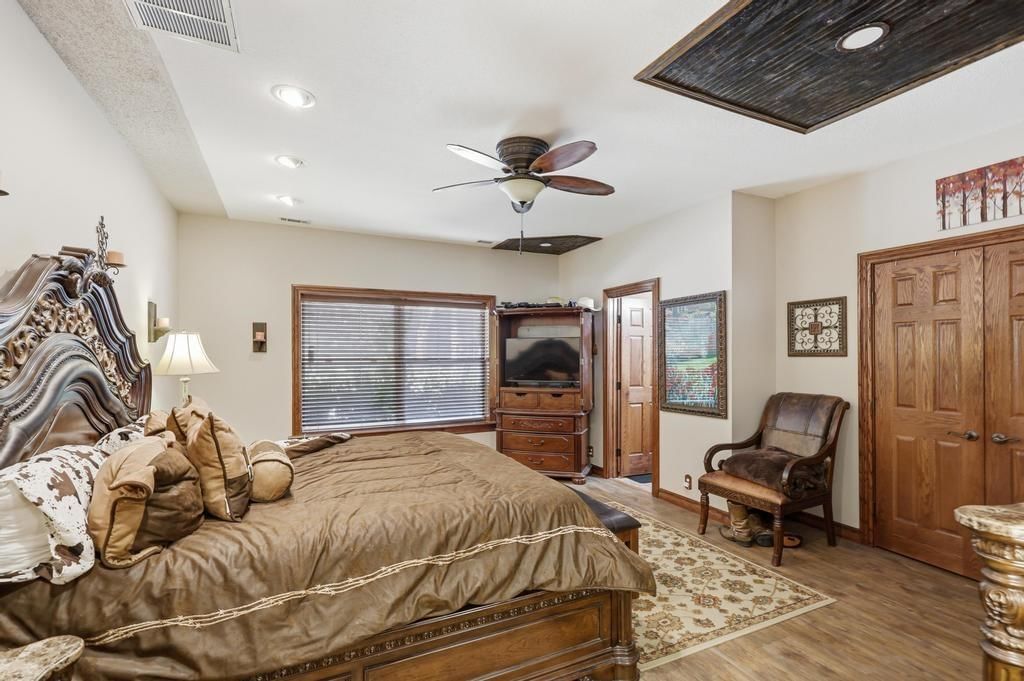 4585 Esquire Lane — photo 80