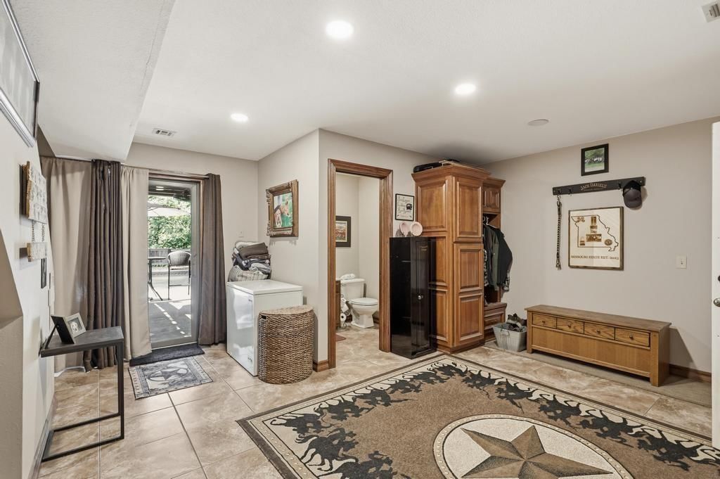4585 Esquire Lane — photo 91