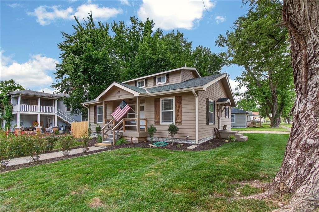 300 W Pine Street, Butler