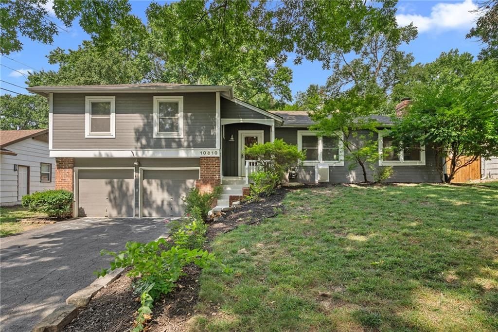 10810 Oak Street, Kansas City, MO