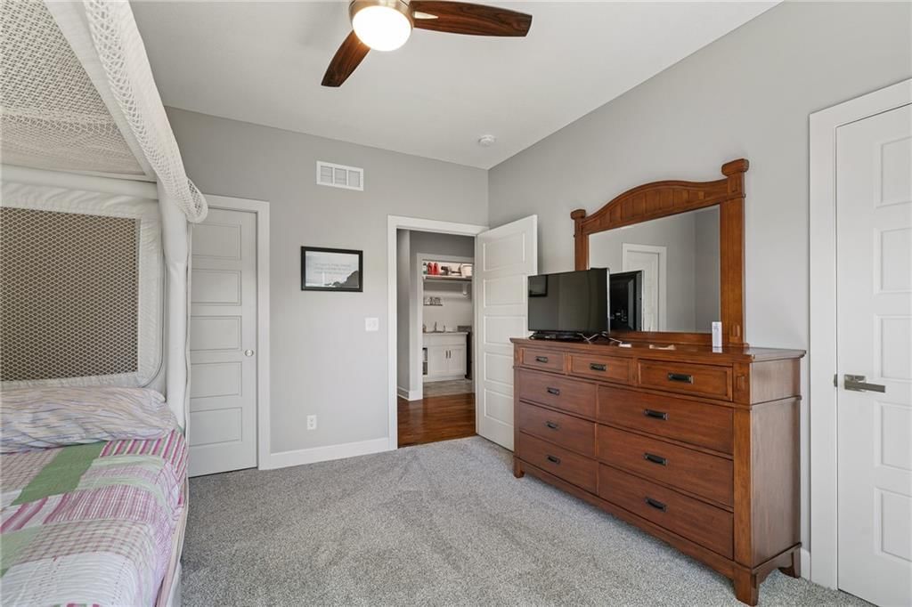 7715 N Wallace Avenue — photo 35