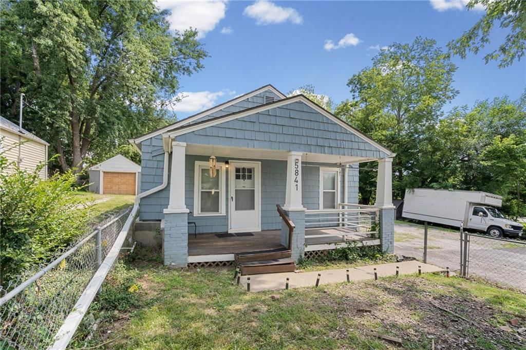 5841 Spokane Avenue, Kansas City, MO