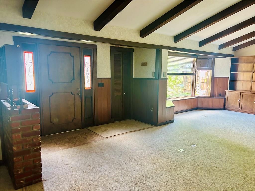 108 Crestview Drive — photo 3