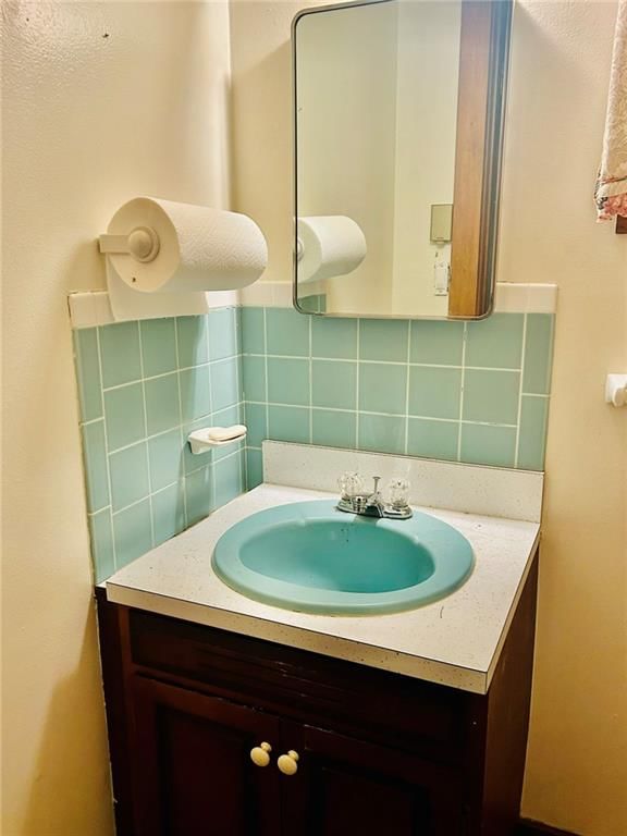 108 Crestview Drive — photo 34