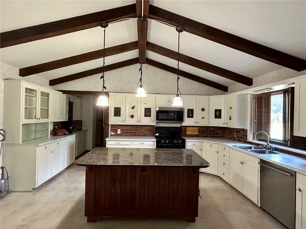 108 Crestview Drive — photo 8