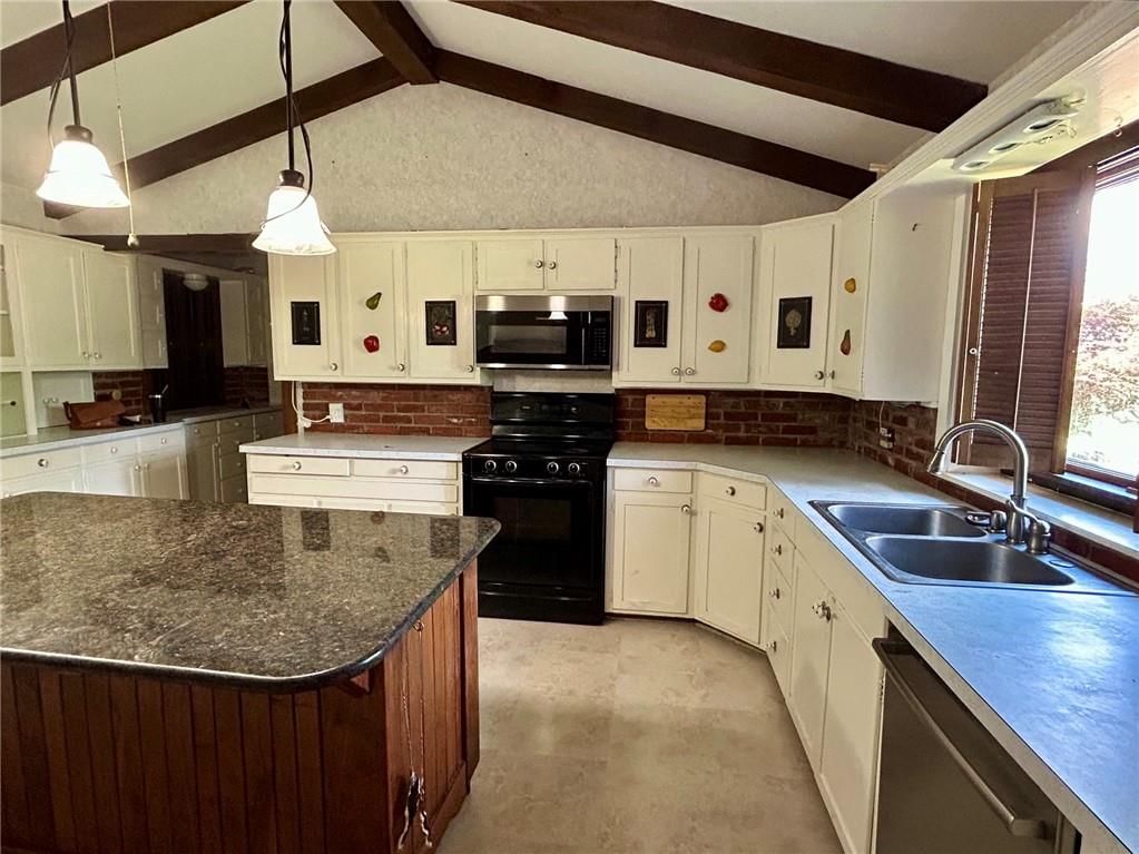 108 Crestview Drive — photo 10