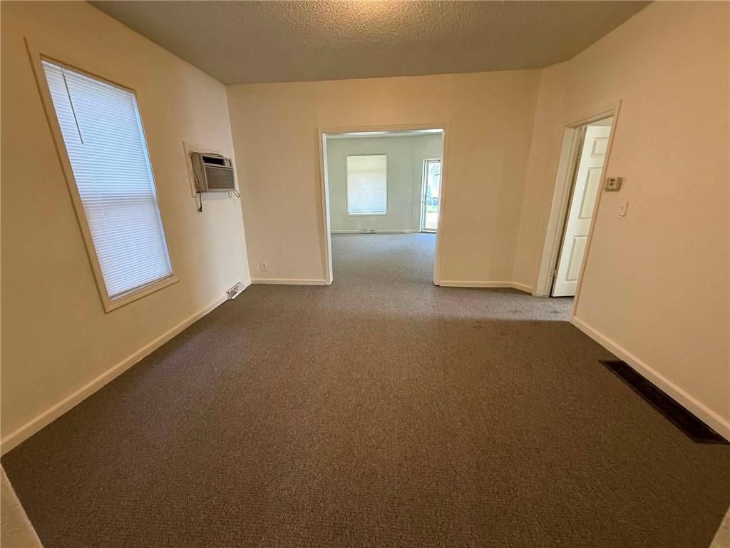 528 Park Avenue — photo 5