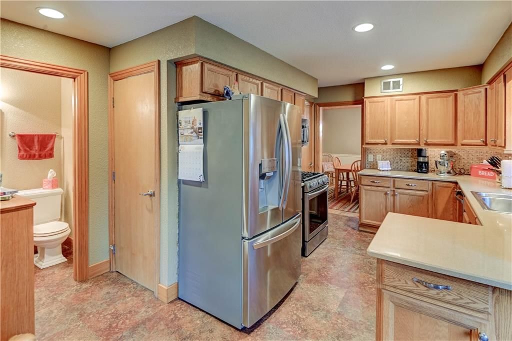 4644 Blue Ridge Boulevard — photo 16