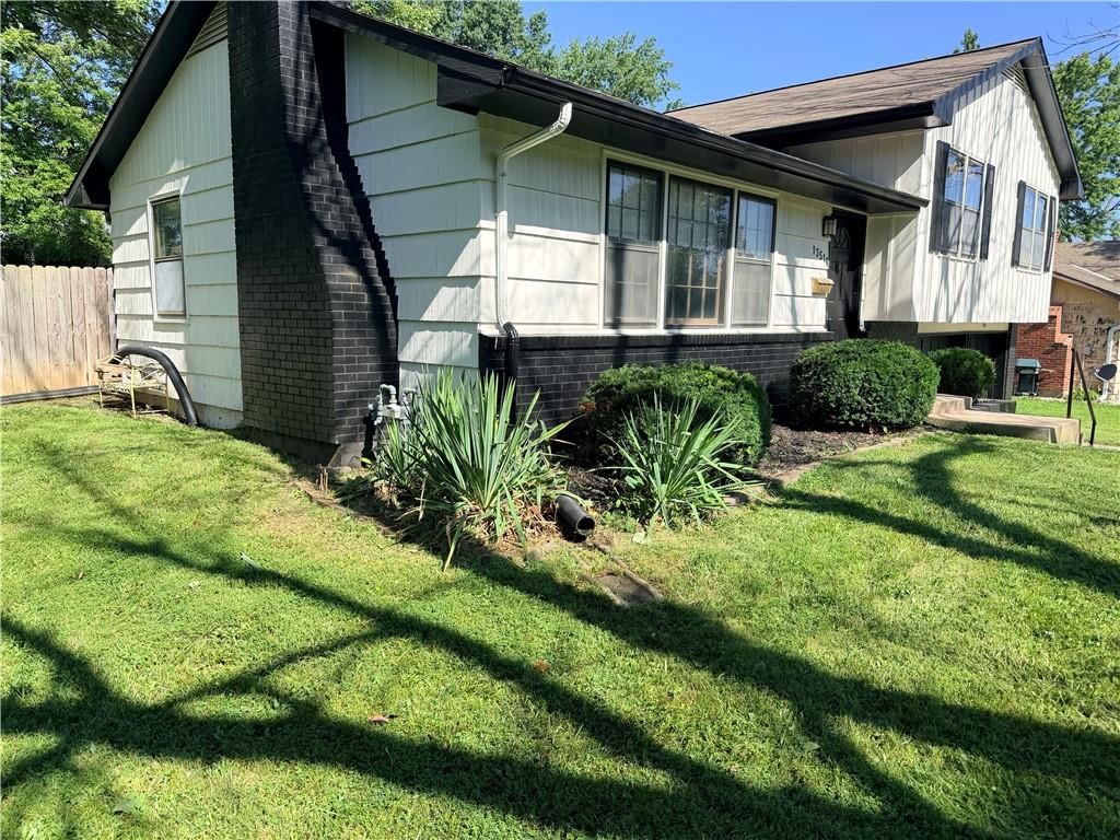 13516 Lowell Avenue, Grandview, MO