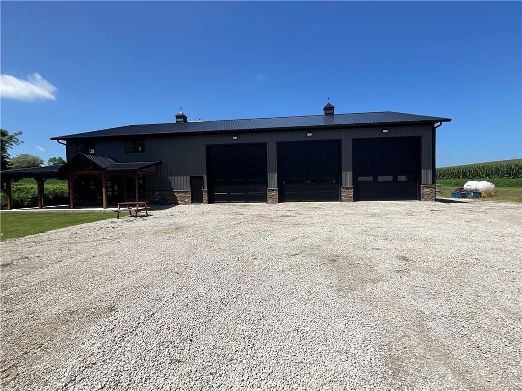 19383 Bottomview Road — photo 1