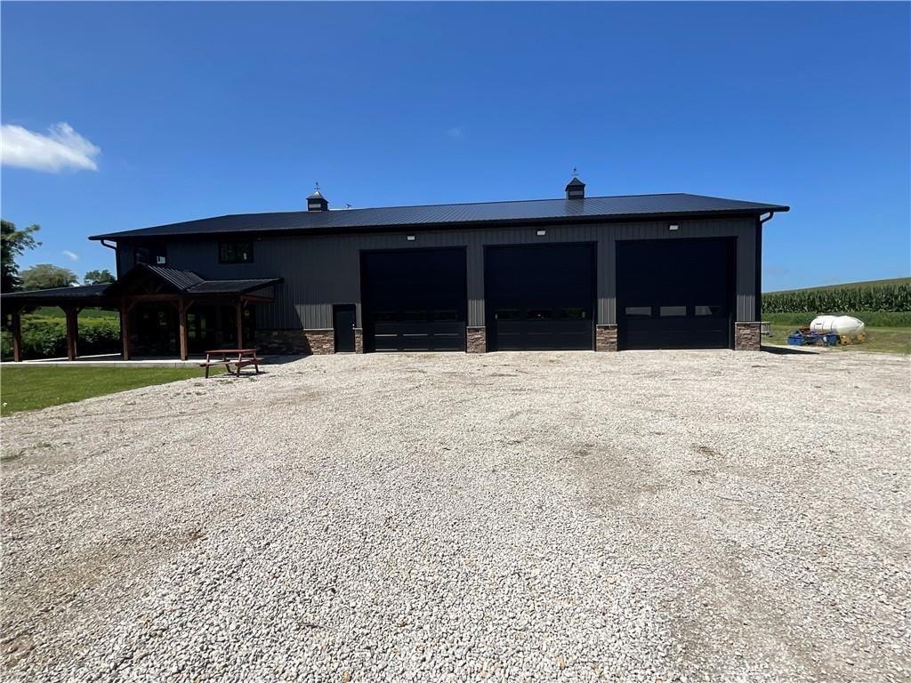 19383 Bottomview Road — photo 2