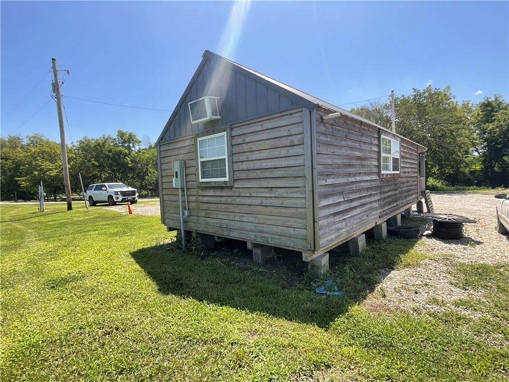 19383 Bottomview Road — photo 28