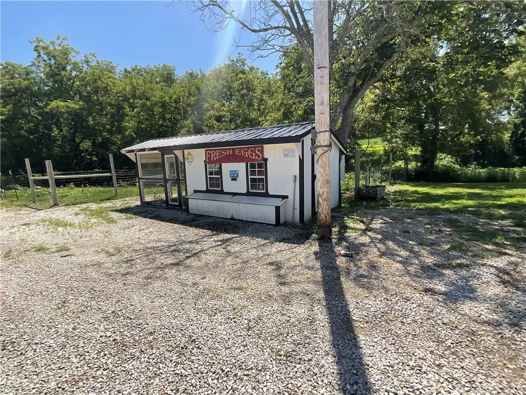 19383 Bottomview Road — photo 32