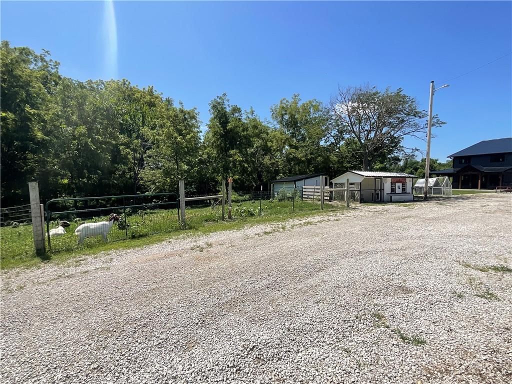 19383 Bottomview Road — photo 33