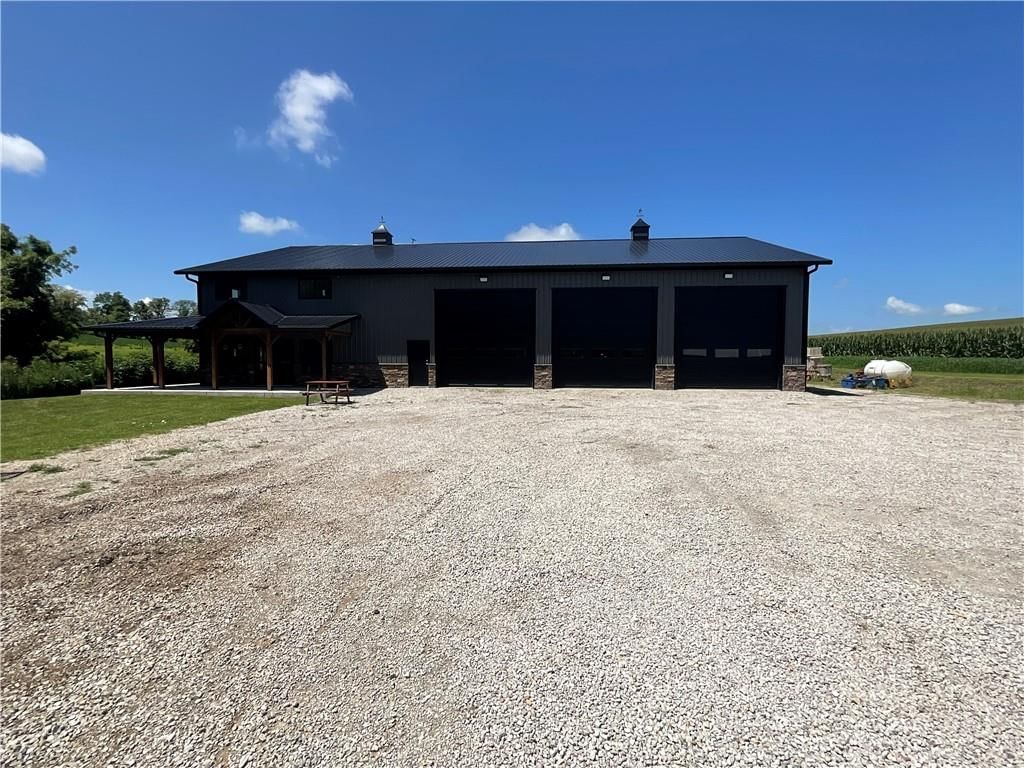 19383 Bottomview Road — photo 10