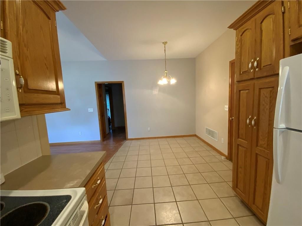 8320 Waverly Avenue — photo 7