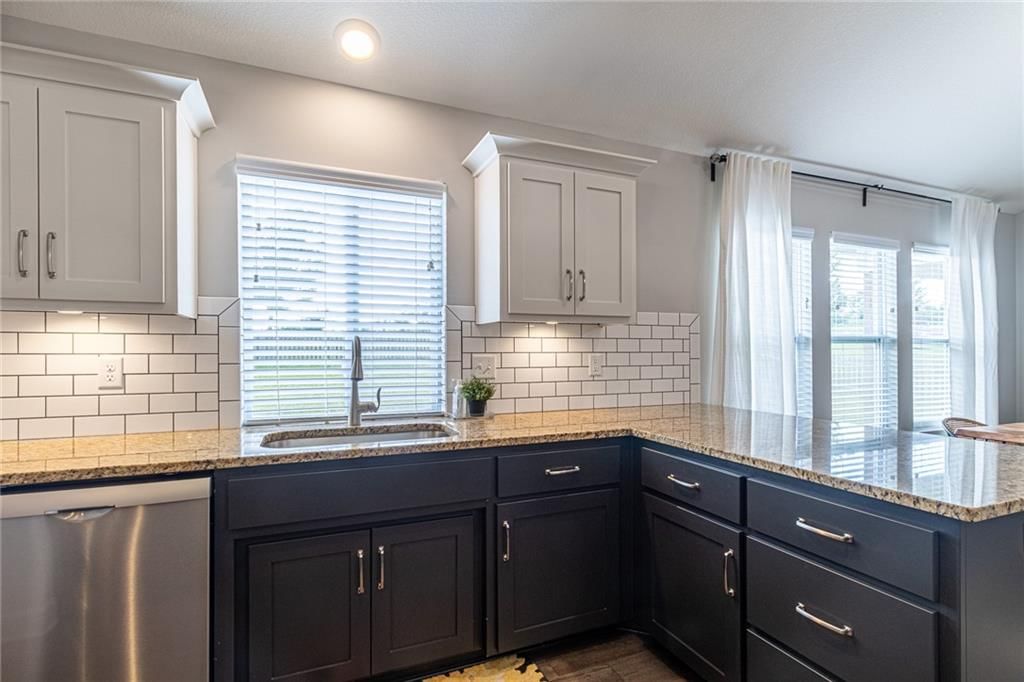 10524 N Randolph Avenue — photo 17