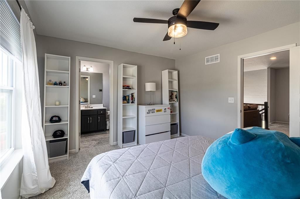 10524 N Randolph Avenue — photo 34