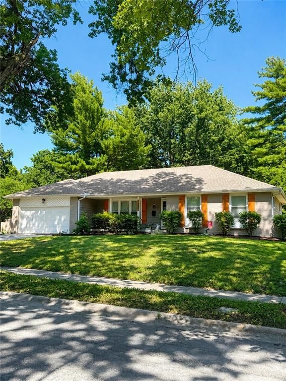 11001 Glen Arbor Road, Kansas City, MO