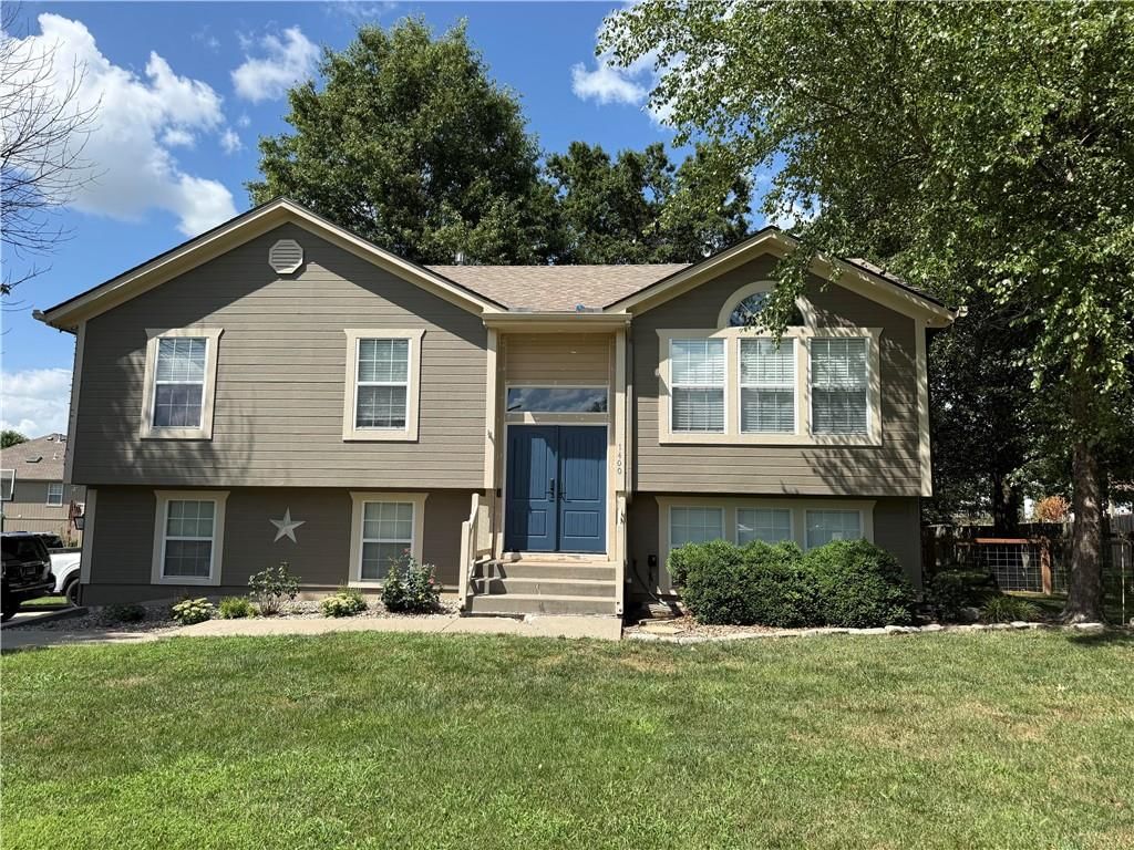 1400 Aspen Drive, Greenwood, MO