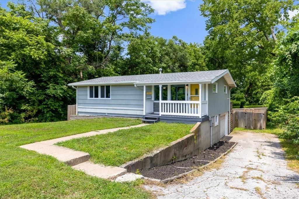 708 W Nickell Avenue — photo 4