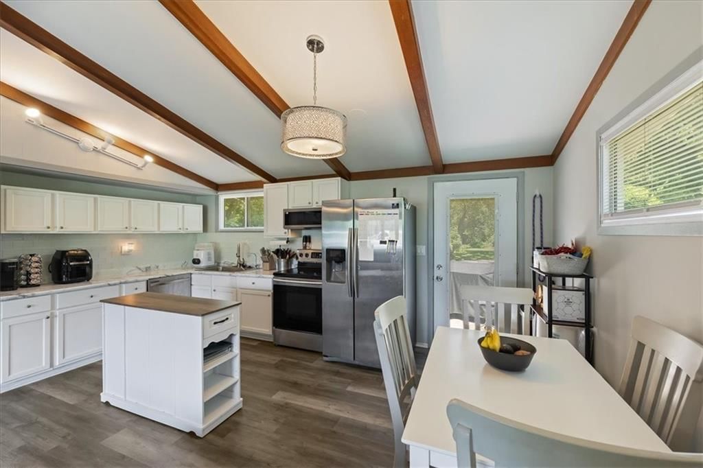 708 W Nickell Avenue — photo 8