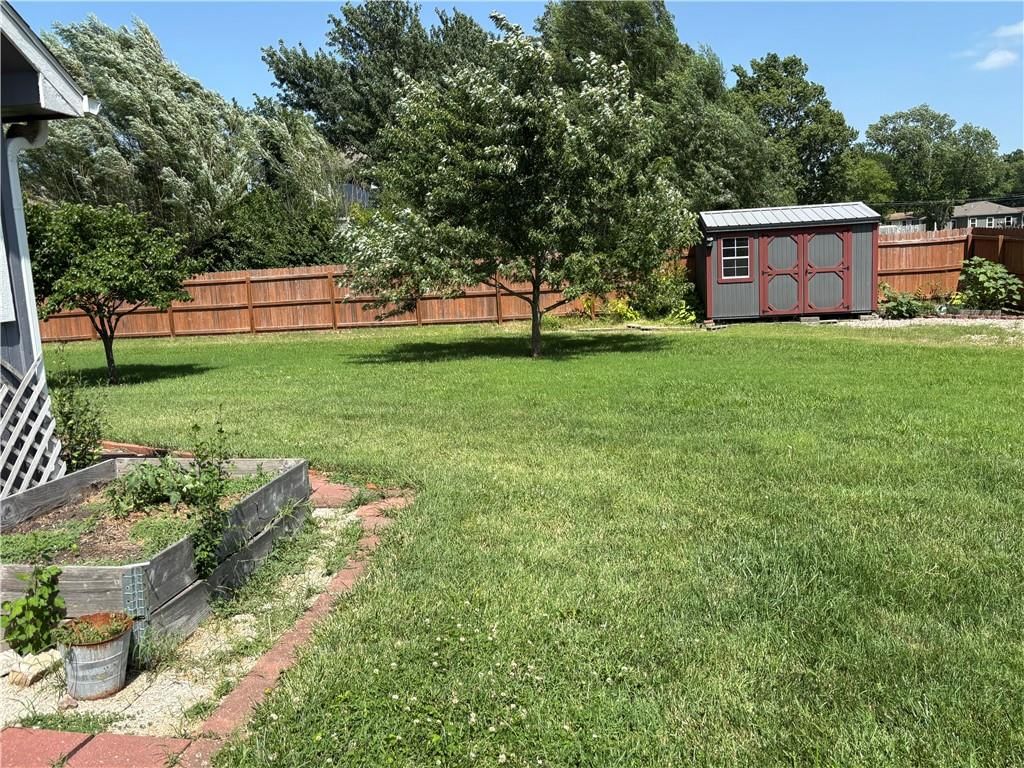 747 S Beech Street — photo 15