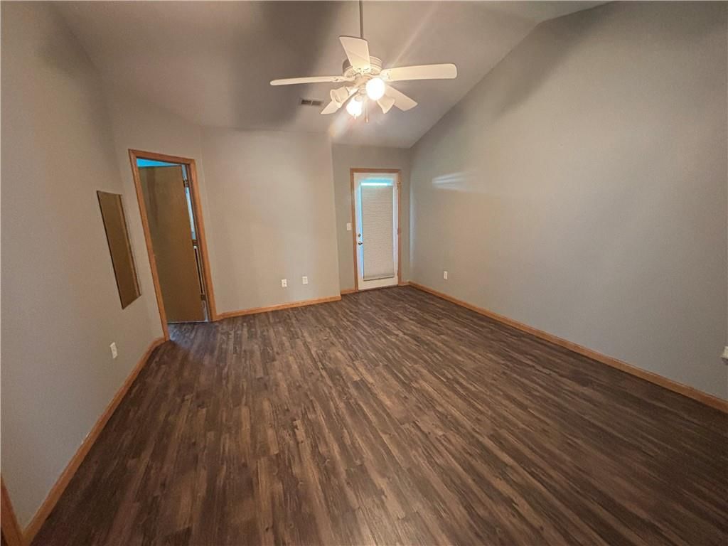747 S Beech Street — photo 6