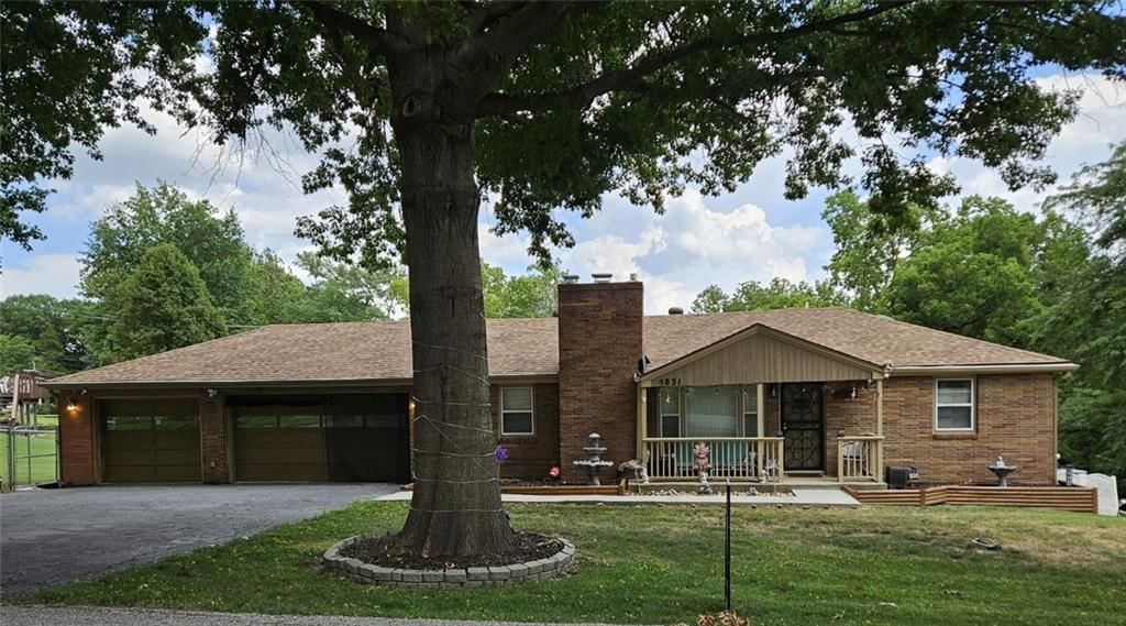 5831 N Ava Avenue, Kansas City, MO