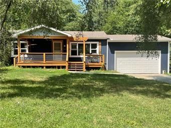 11010 N Holmes Street, Kansas City, MO