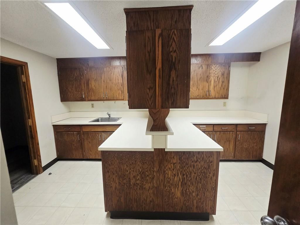 421 Main Street — photo 11