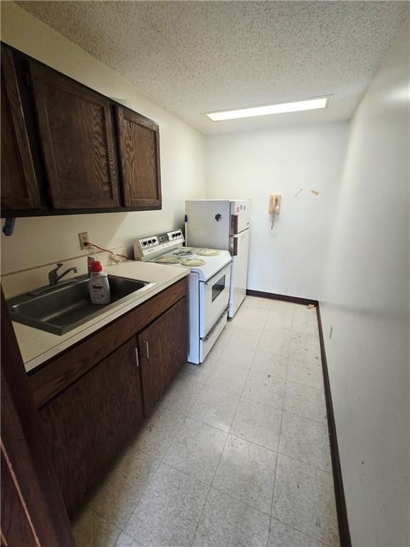 421 Main Street — photo 14