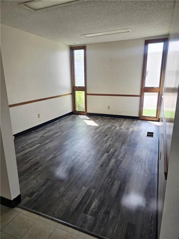 421 Main Street — photo 16