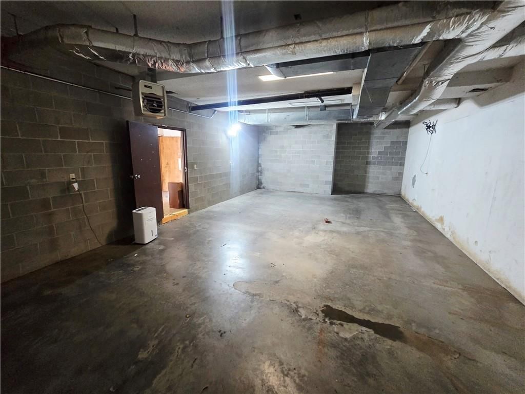 421 Main Street — photo 21