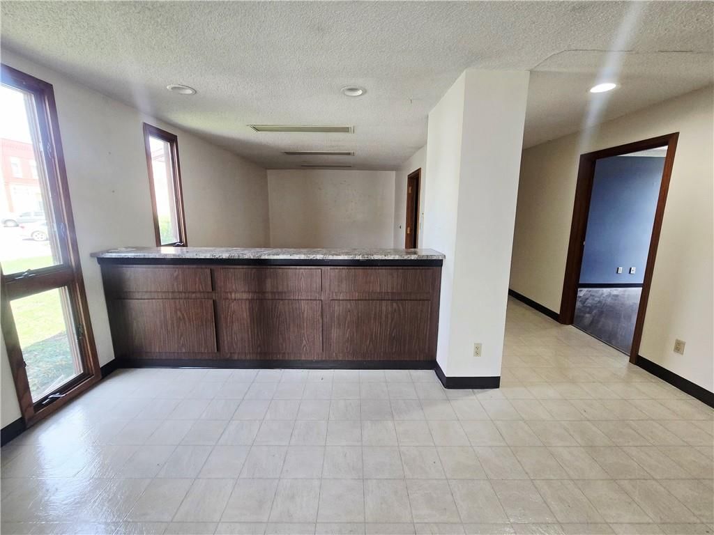 421 Main Street — photo 4