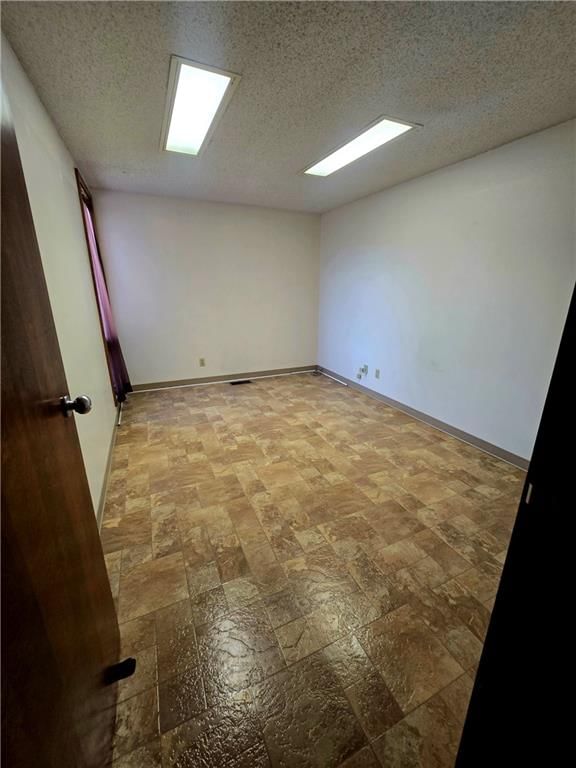 421 Main Street — photo 10