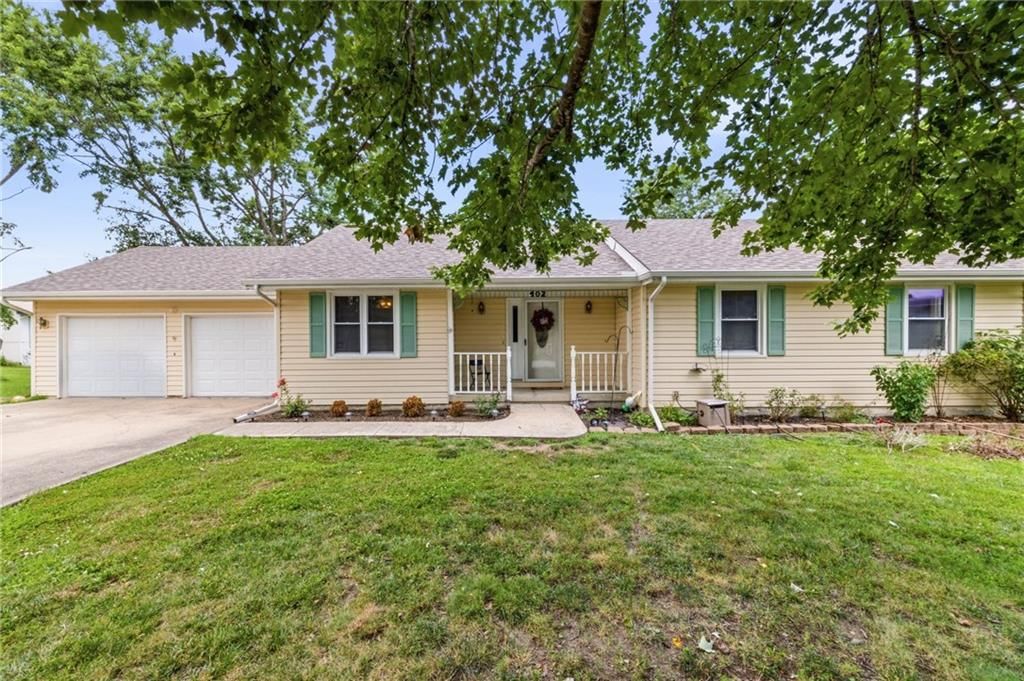 402 E 16th Street Circle, Kearney, MO