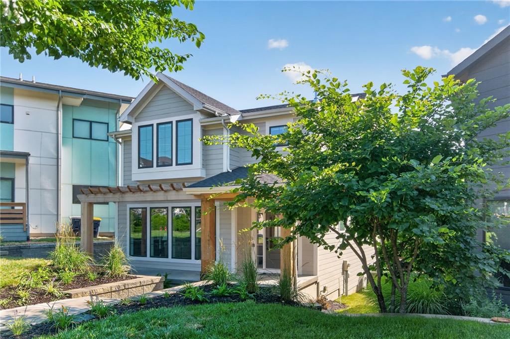 2511 Forest Avenue — photo 4