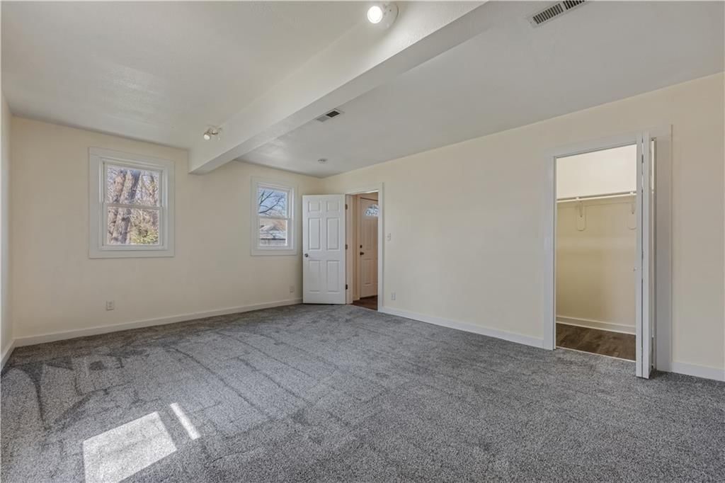 304 S Chestnut Street — photo 36