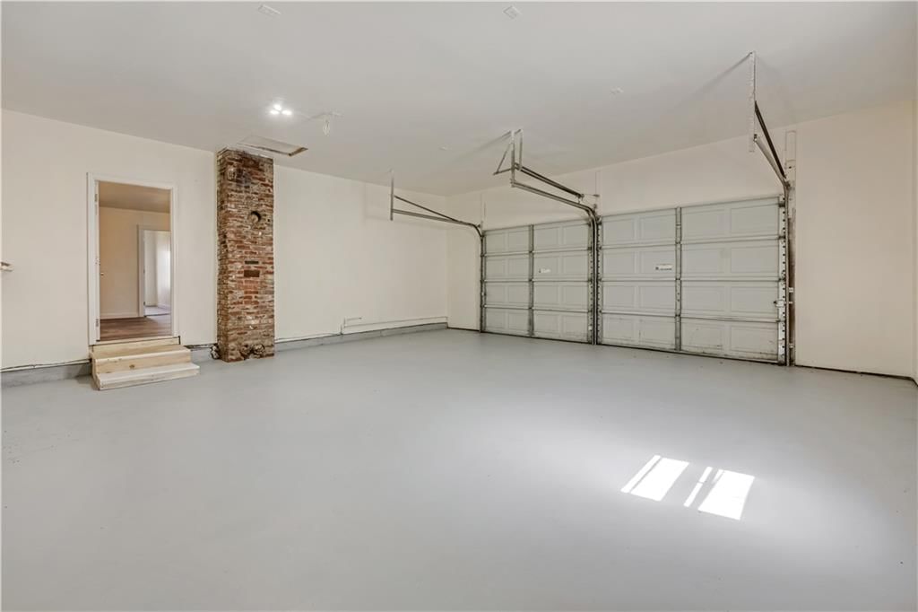 304 S Chestnut Street — photo 41