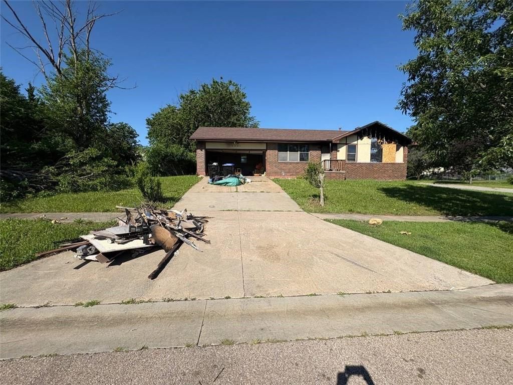 3801 SE Evans Street, Topeka