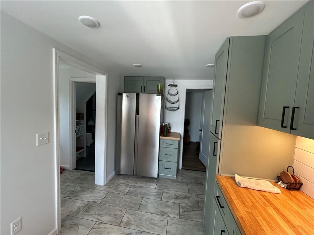 1320 E 3rd Street — photo 9