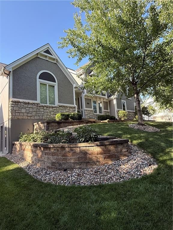 6100 NW 78TH Street, Kansas City, MO