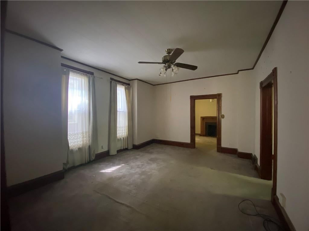 910 Columbia Avenue, Leavenworth, KS