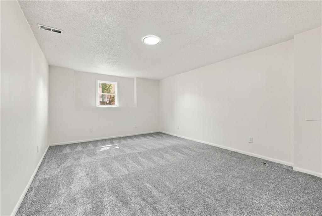 405 Birch Street — photo 27
