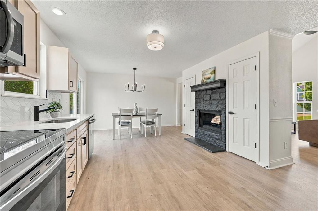 405 Birch Street — photo 15