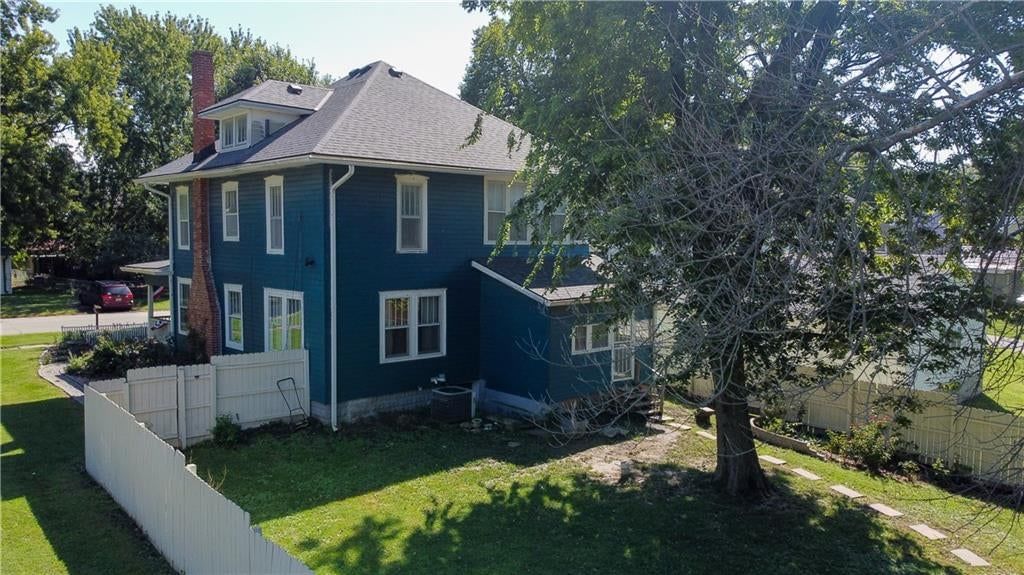 206 S 1st Street — photo 38