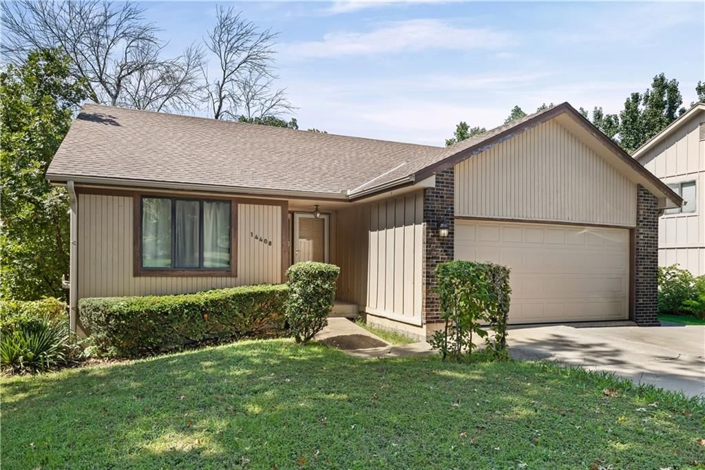 14408 St Andrews Drive, Grandview, MO